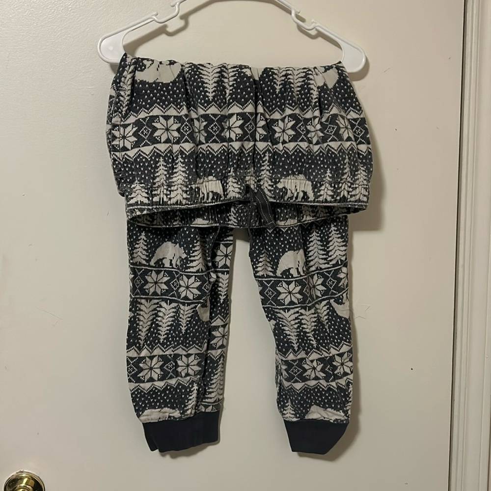 Old Navy Gray Polar Bear Jogger-style Pajama Pantss